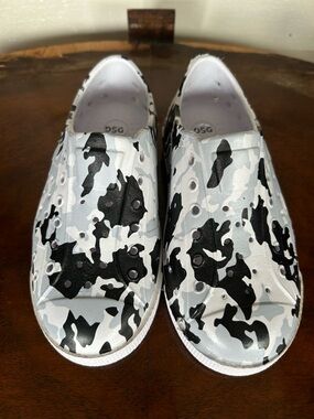 Kids Camouflage Slip-On shoes - Black & White